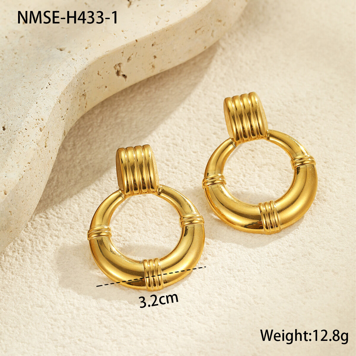 Luxurious Retro Geometric Stainless Steel Waterproof Women's Stud Earrings h5 