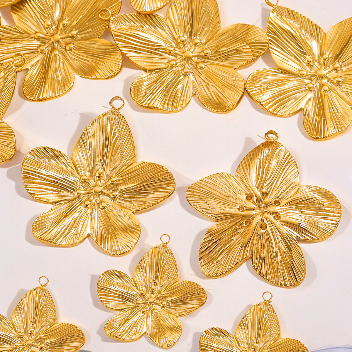 1 Piece DIY Flower Stainless Steel Waterproof Women's Pendants