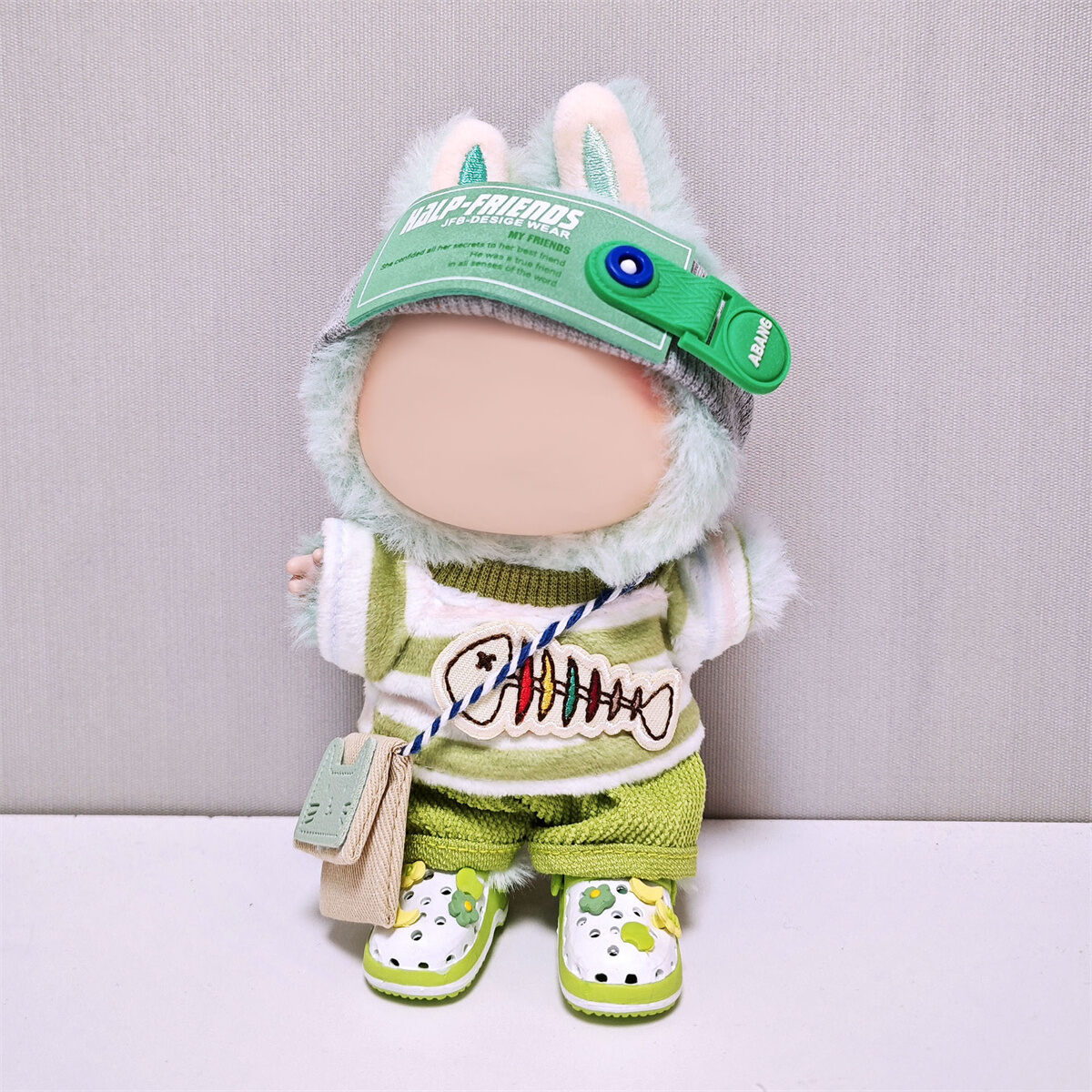 Conjunto de ropa verde para muñecas (sin muñeca)