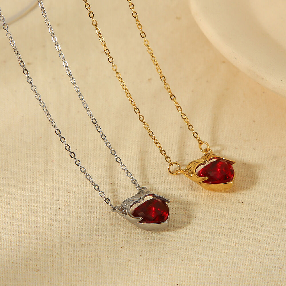Luxurious Series Punk Heart Stainless Steel Waterproof Women's Pendant Necklaces h5 Picture2