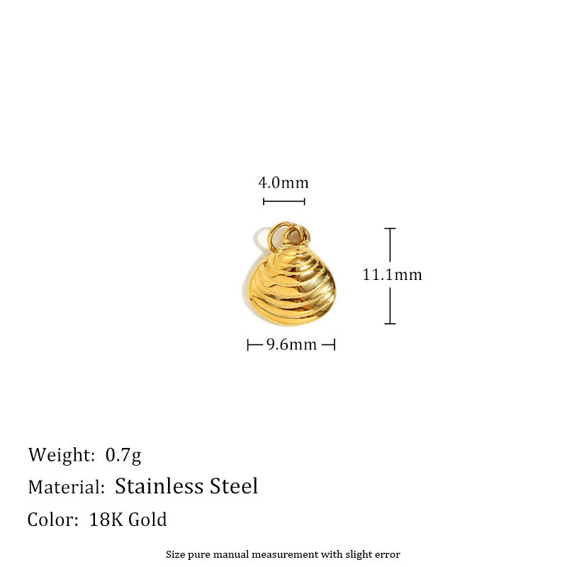 Small Shell Pendant - Gold Picture23