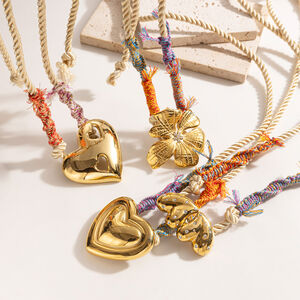 1 Piece Retro Heart Stainless Steel Waterproof Gold Color Braided Necklaces h5 Picture3