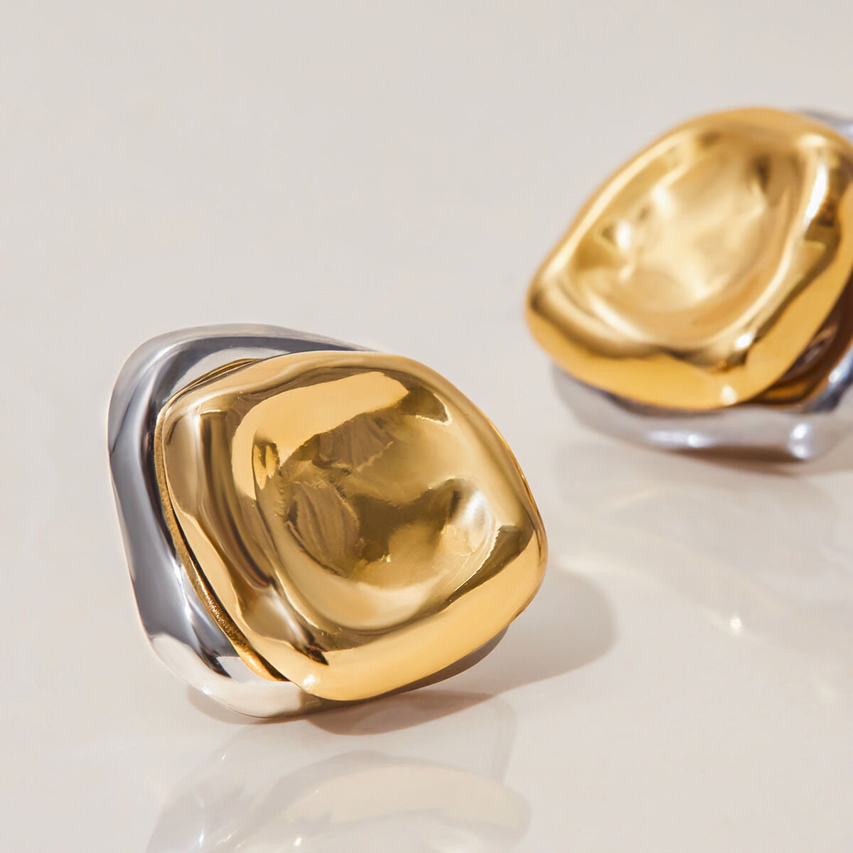 1 Pair Simple Series Personality Rectangular Stainless Steel Waterproof Gold Color Women's Stud Earrings 2
