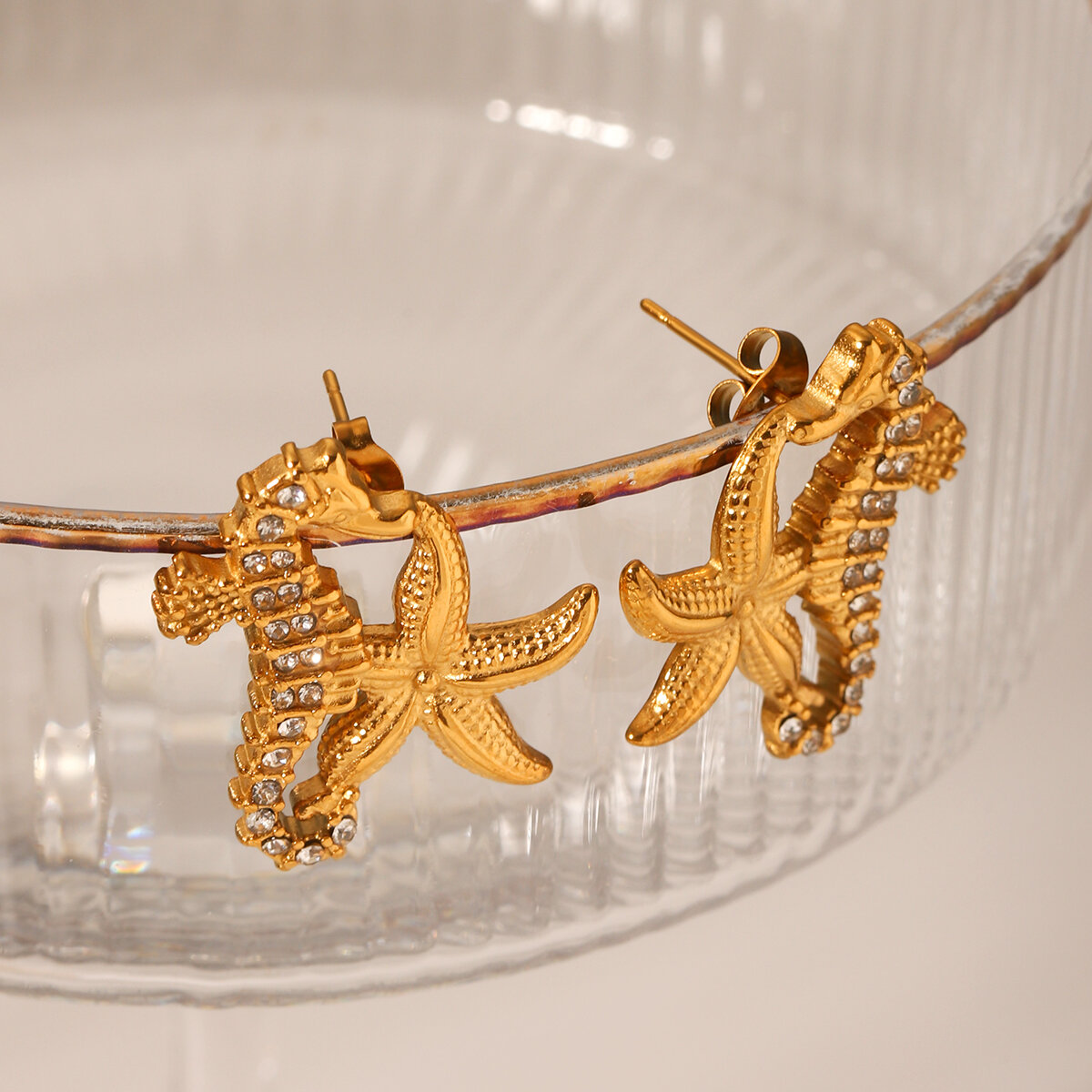 Simple  Animal Stainless Steel Waterproof   Gold Color  Zircon Women's Stud Earrings h5 Picture3