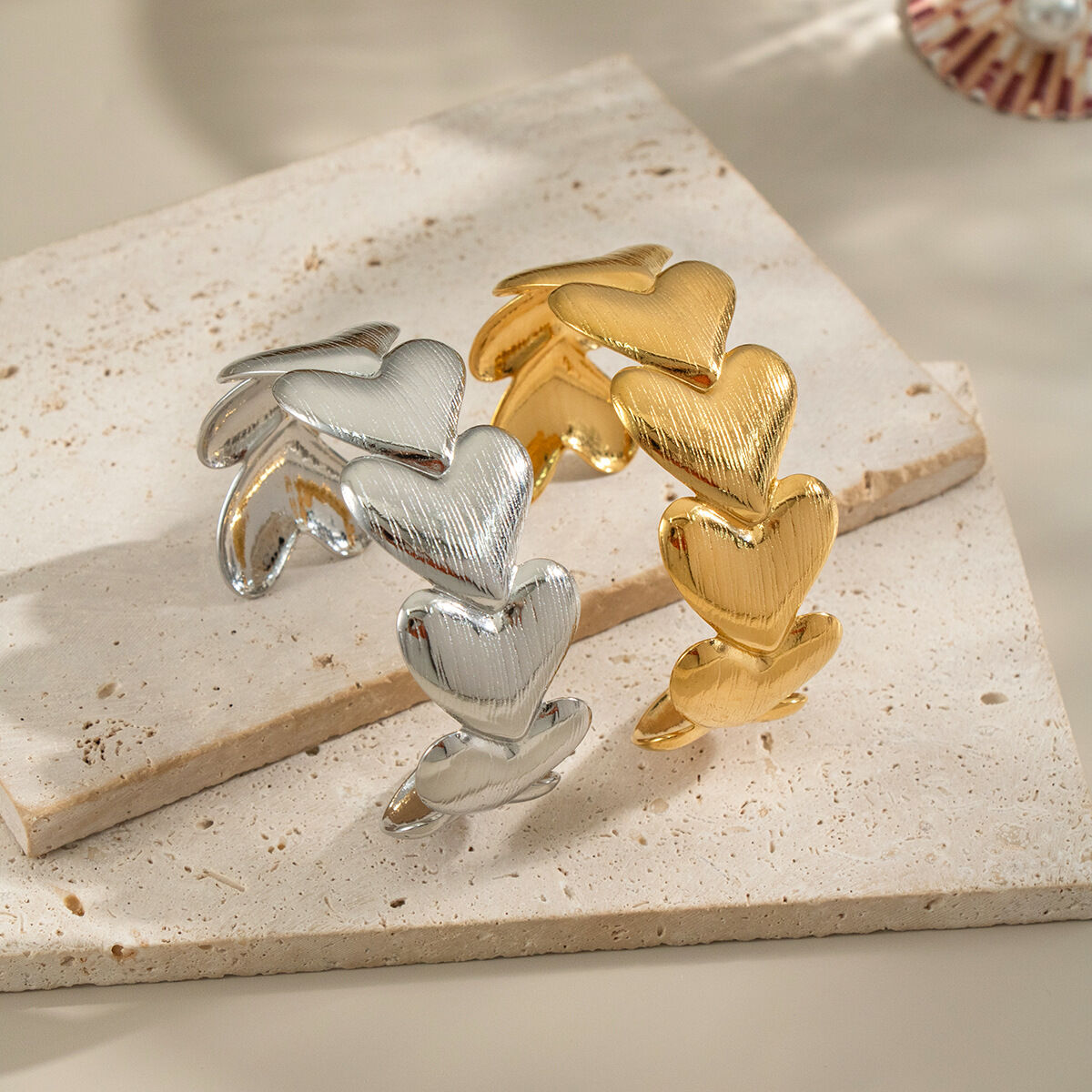 1 Piece Heart Stainless Steel Waterproof Gold Color Cuff Bracelet h5 Picture3
