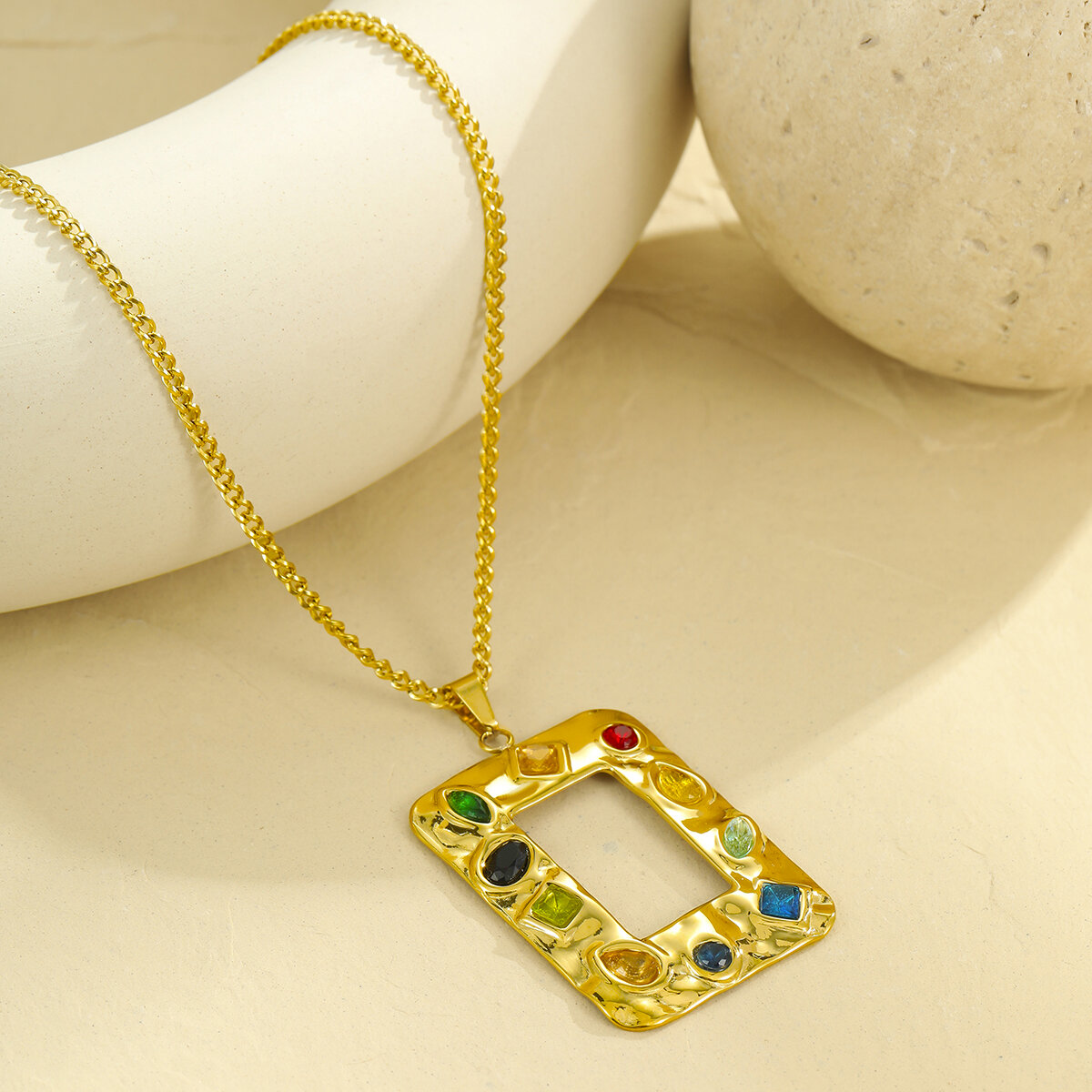 Luxurious  Retro Geometric Stainless Steel Waterproof  Gold Color Women's Pendant Necklaces h5 Picture3