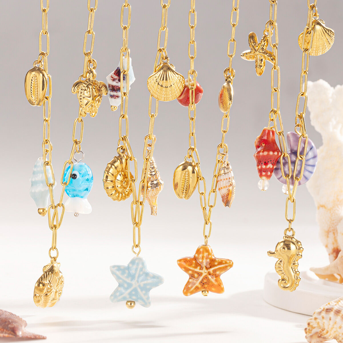 1 pezzo di collana con ciondolo color oro impermeabile in acciaio inossidabile oceanico