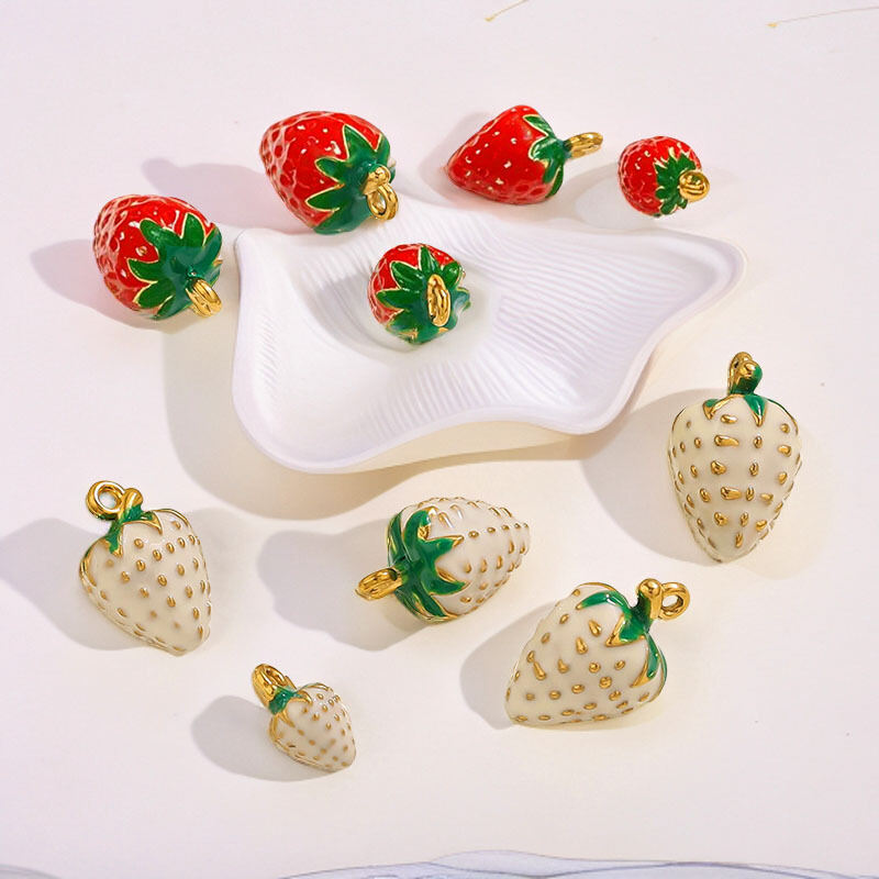 1 Piece DIY Strawberry Stainless Steel Waterproof Women's Pendants
