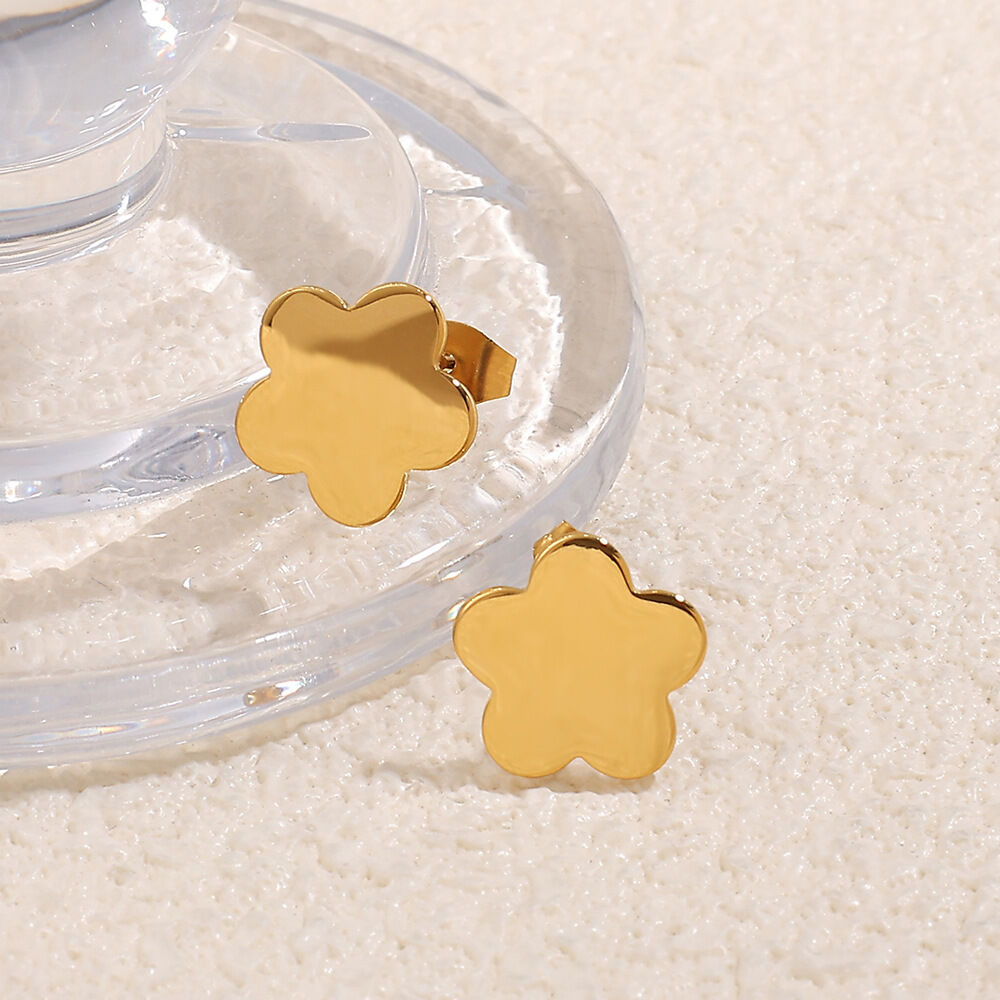 1 Pair Simple Flower Stainless Steel Waterproof Gold Color Stud Earrings 2