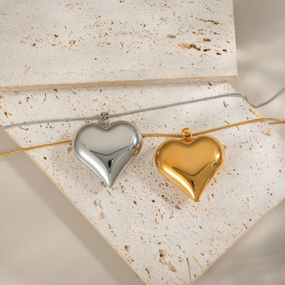 1 Piece Simple Heart Stainless Steel Waterproof Gold Color Pendant Necklace h5Picture2