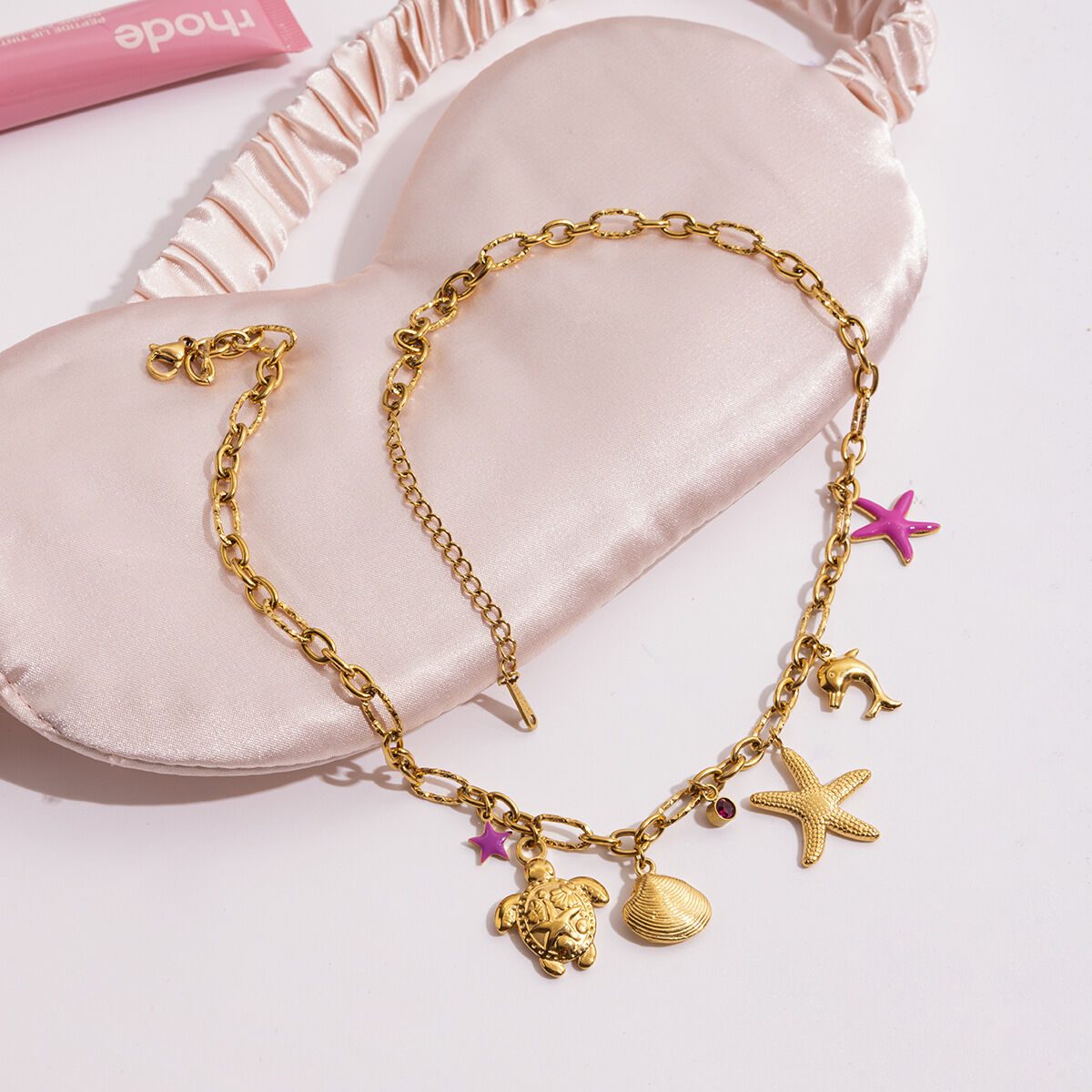 1 pezzo di collana con ciondolo da donna color oro impermeabile in acciaio inossidabile con organismo marino Immagine3