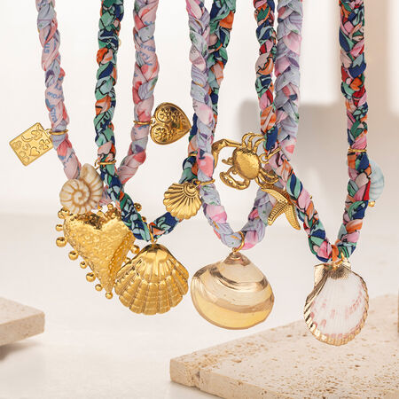 1 Piece Romantic Vacation Stainless Steel Waterproof Gold Color Shell Pendant Necklaces