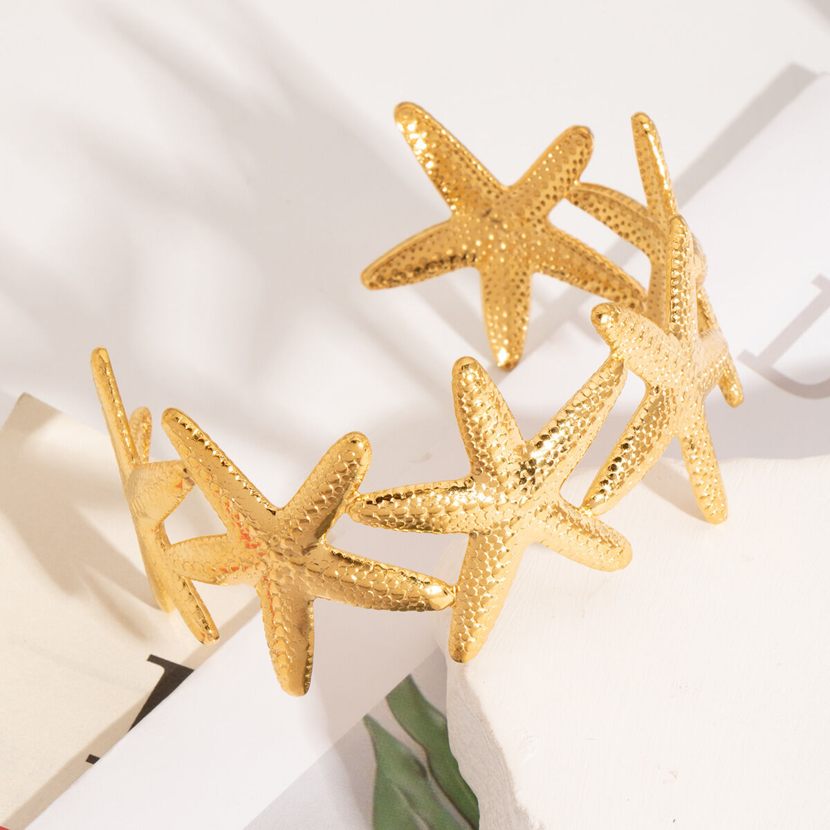 1 Piece Starfish Stainless Steel Waterproof Gold Color Bangles 2