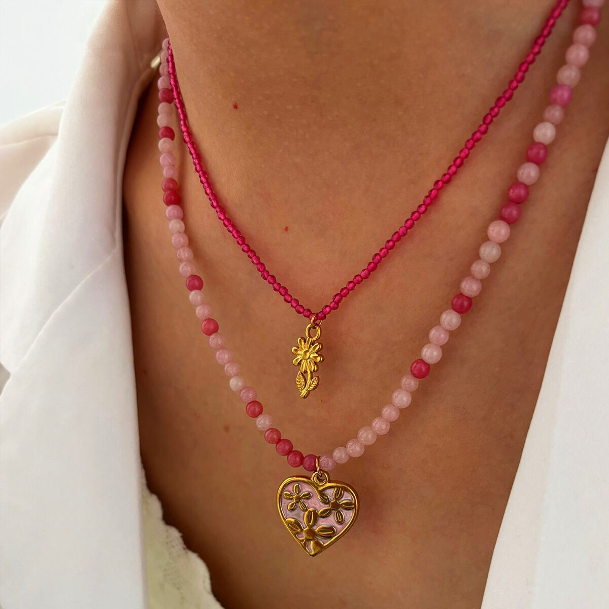 Collana con perline color oro a forma di cuore in acciaio inossidabile da 1 pezzo Immagine2