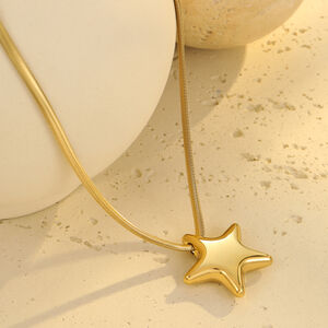 Collane con ciondolo da donna color oro impermeabile in acciaio inossidabile a forma di cuore semplice h5 Immagine4