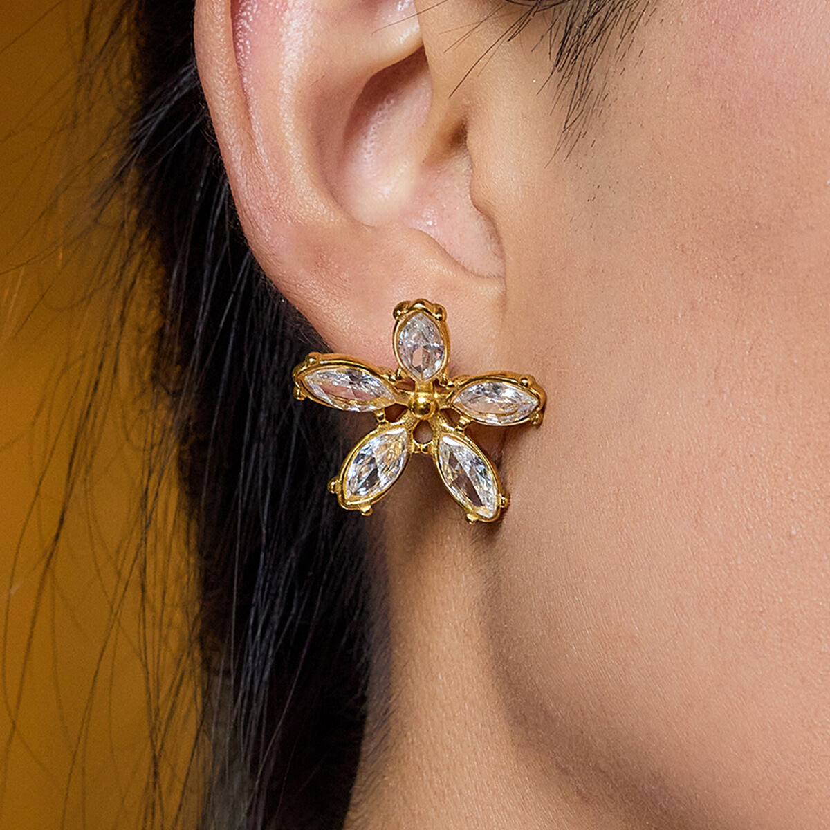 1 Pair Romantic Series Sweet Flower Stainless Steel Waterproof Gold Color Women's Stud Earrings Picture4