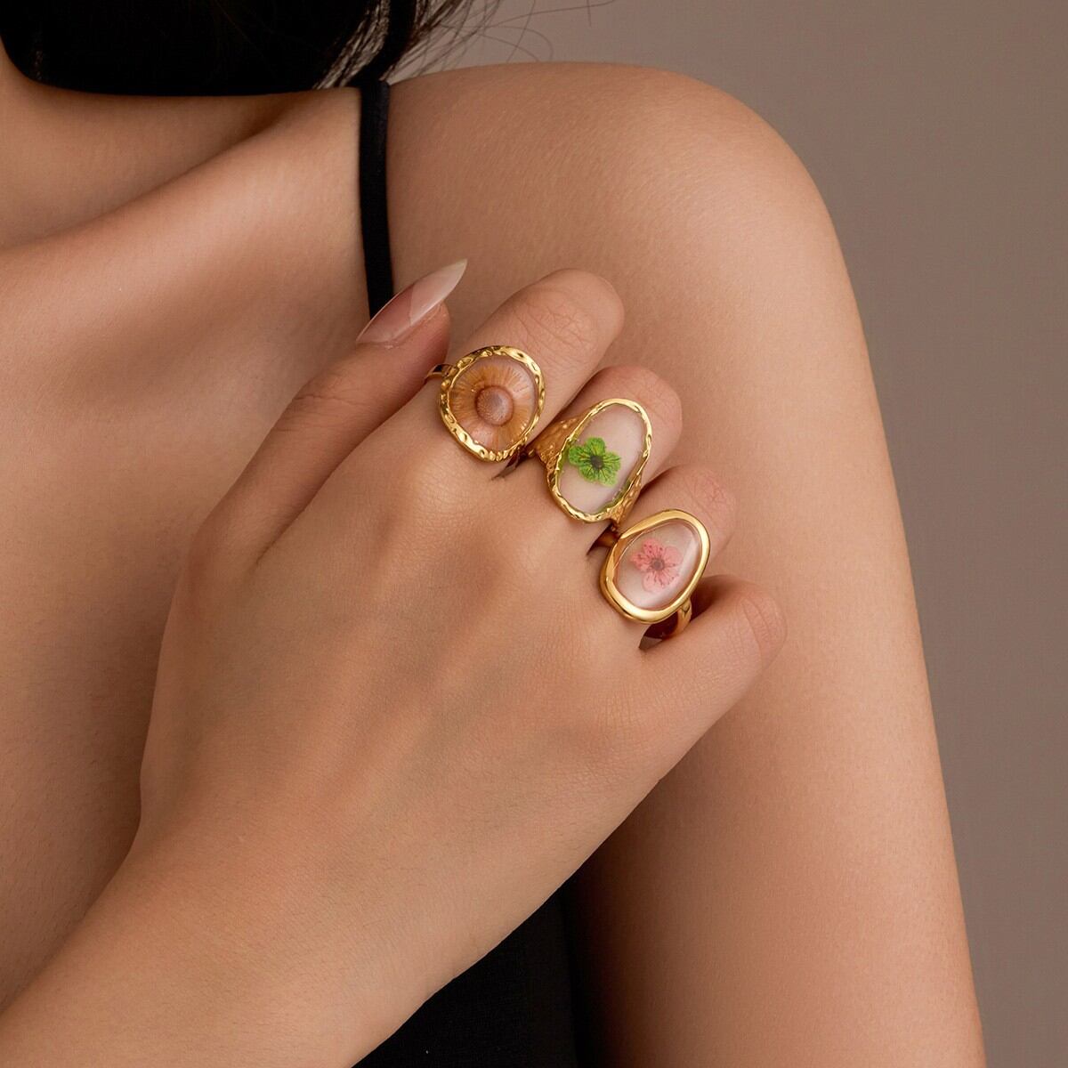 Sweet Flower Stainless Steel Waterproof Gold Color Women's Adjustable Rings Picture4
