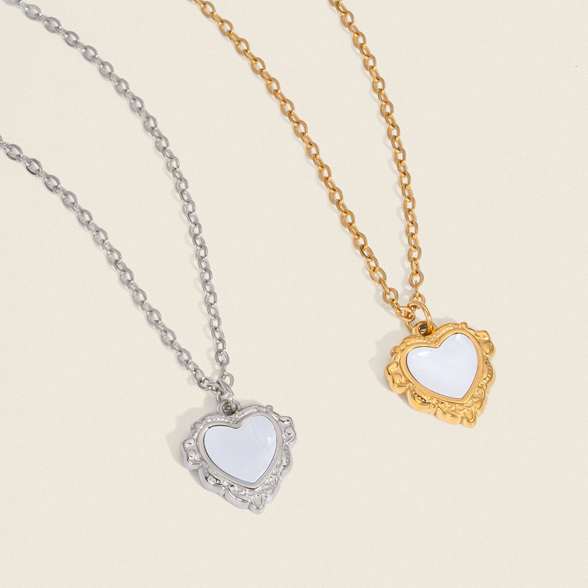 Collier pendentif cœur en acier inoxydable étanche couleur or (1 pièce) Image3