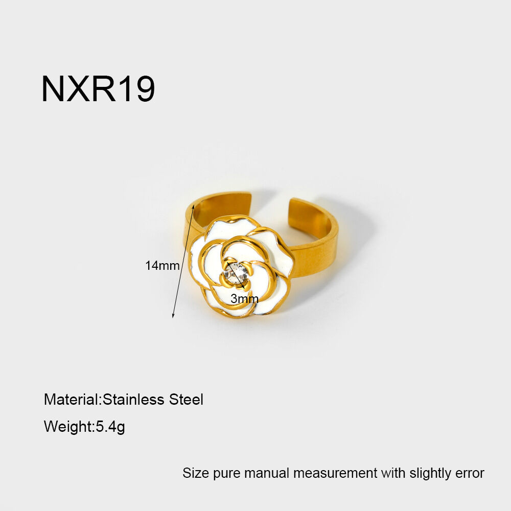 Luxurious Elegant Flower Stainless Steel Waterproof Gold Color Stud Earrings h5