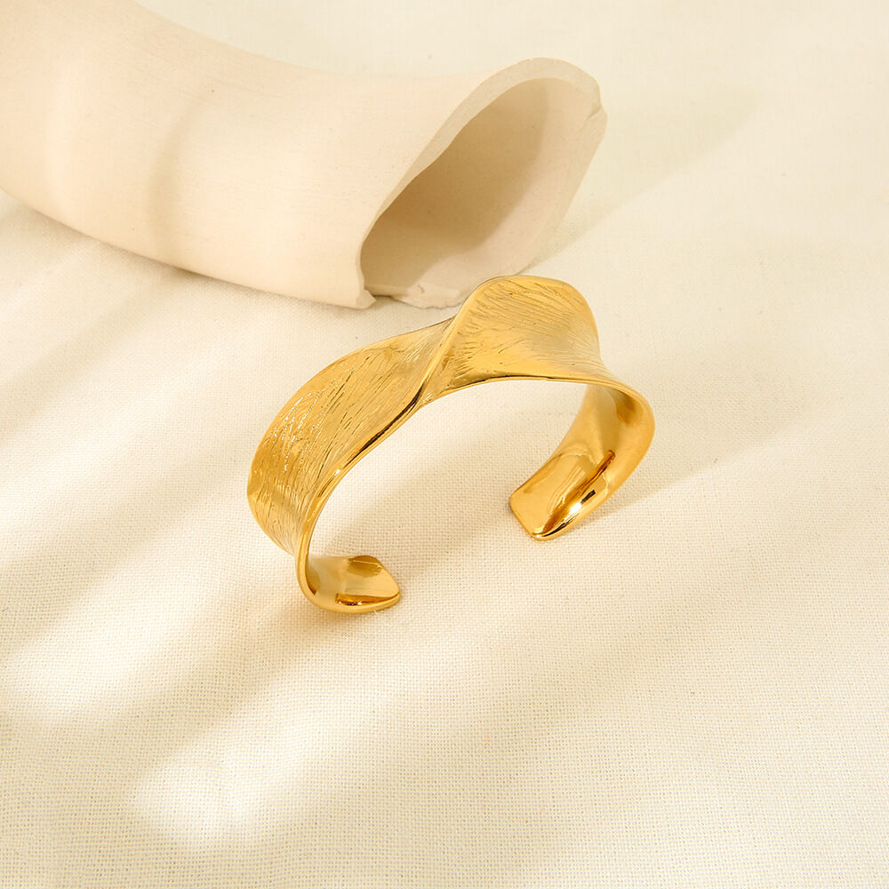 Simple Series Daily Geometric Stainless Steel Waterproof Gold Color  Women's Bangles Picture3