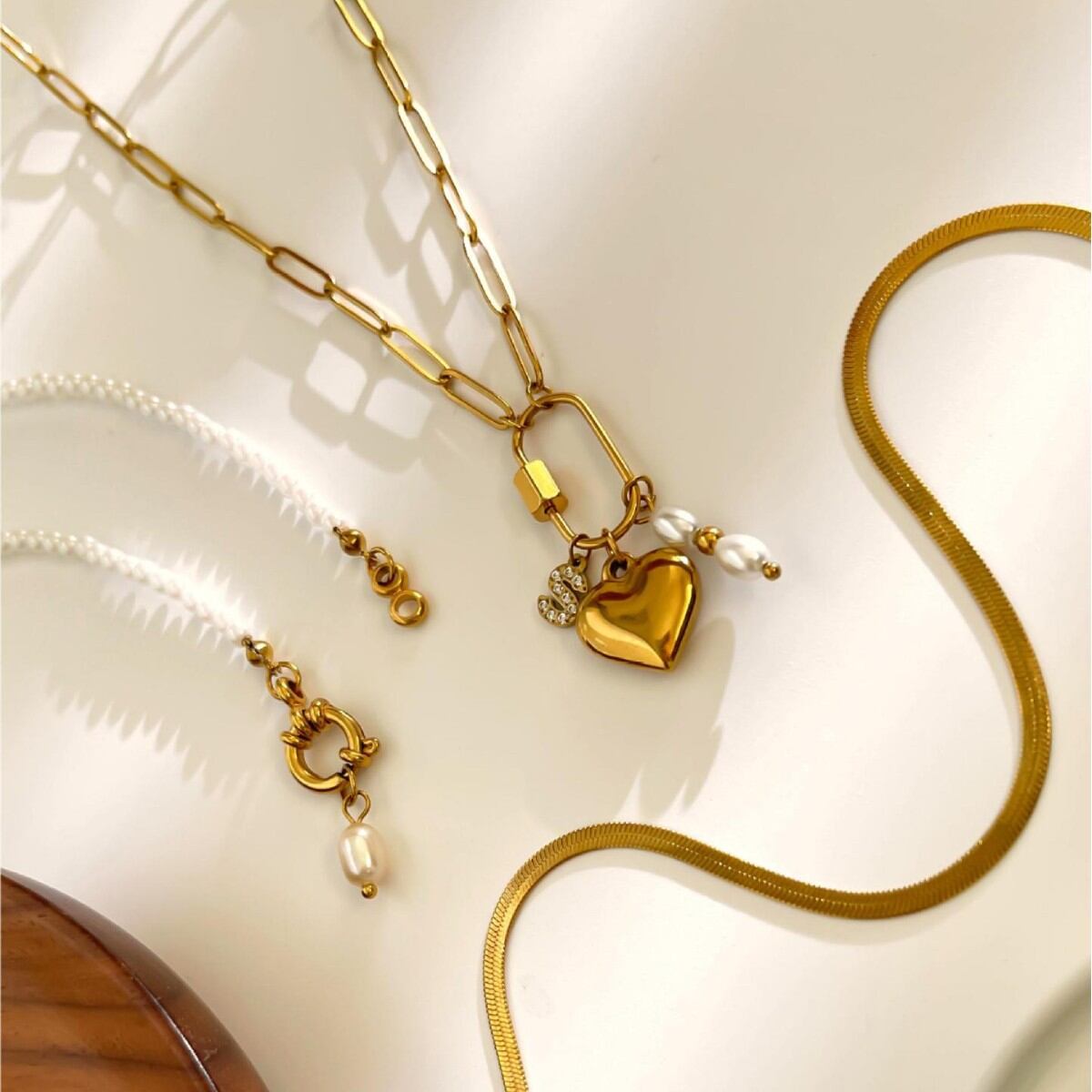 1 Piece Letter Stainless Steel Waterproof Gold Color Rhinestone Pendant Necklace Picture5