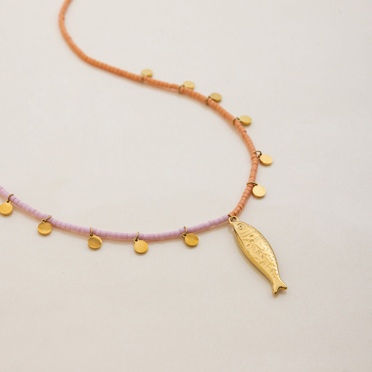 1 pezzo di collana con ciondolo da donna color oro impermeabile in acciaio inossidabile a forma di pesce personalizzabile h5 Immagine9