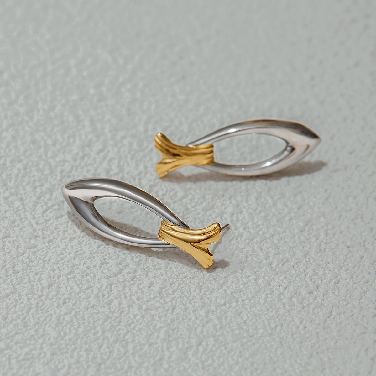 1 Pair Personality Fish Stainless Steel Waterproof Gold Color Women's Stud Earrings Picture5