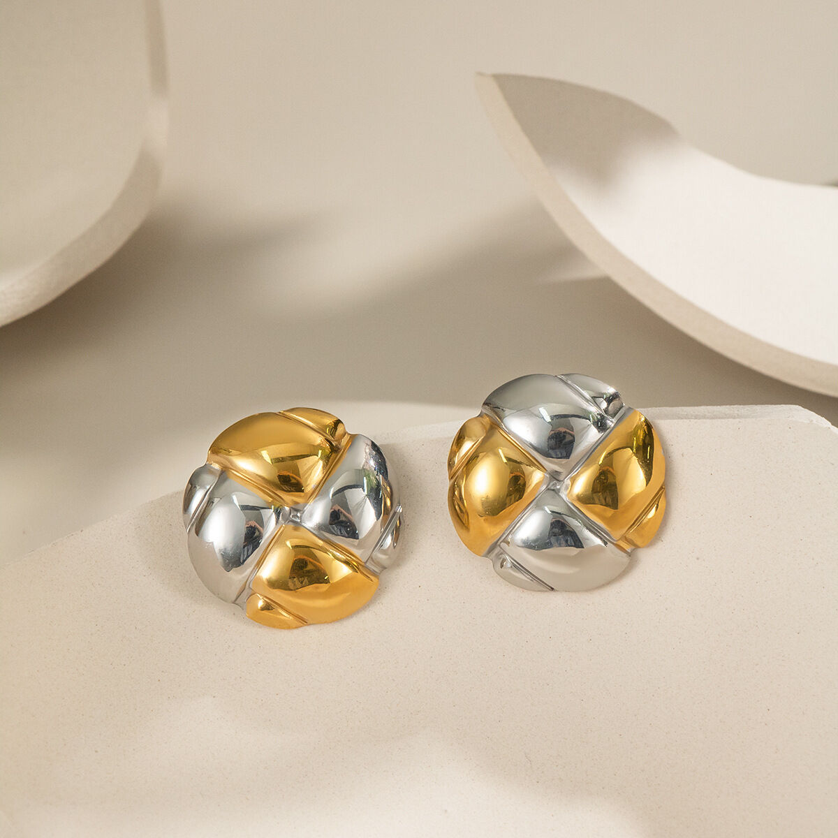 1 Pair Stainless Steel Waterproof Mixed Color Stud Earrings 2