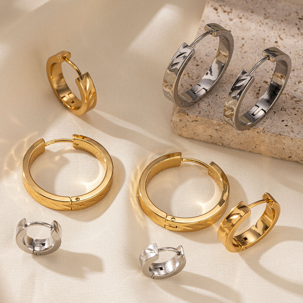 1 Pair Simple Circle Stainless Steel Waterproof Gold Color Hoop Earrings Picture2