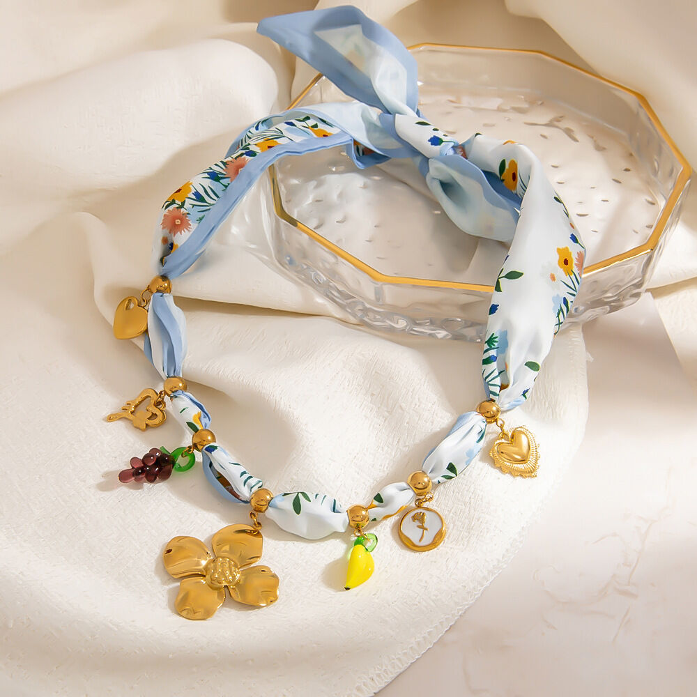 1 collar con colgante de tela con flores h5 Imagen2