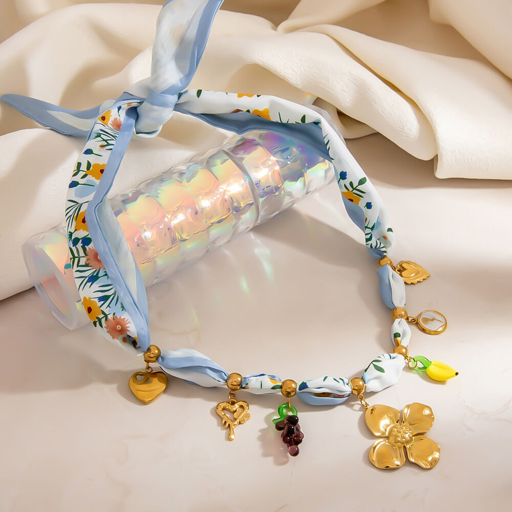 1 collar con colgante de tela con flores h5 Imagen4