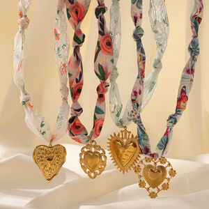 1 Piece Romantic Series Retro Heart Stainless Steel Waterproof Gold Color Long Necklace h5 Picture3