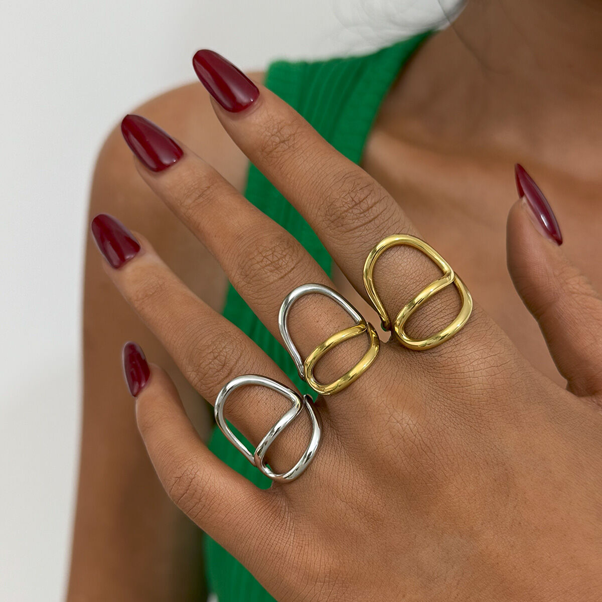 Bague tendance décontractée de forme irrégulière en acier inoxydable, couleur or, étanche.