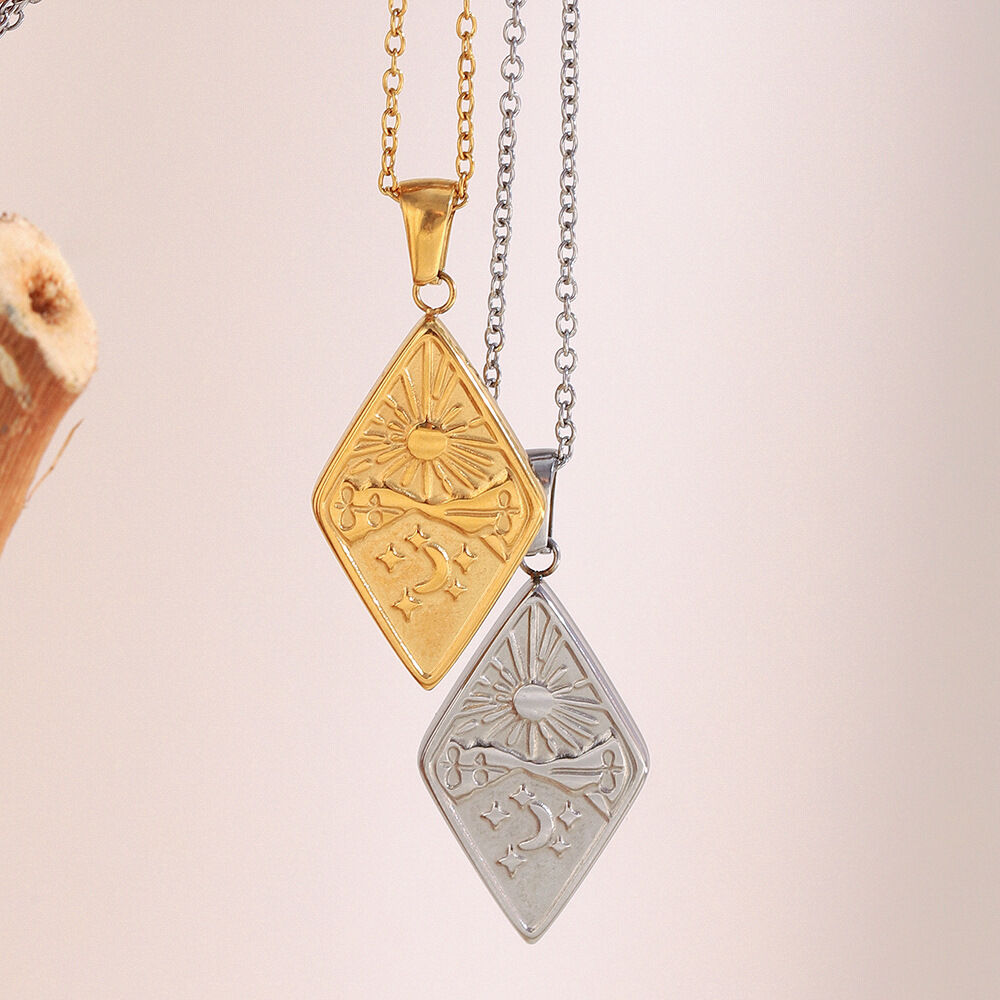 1 Piece Simple Series Daily Sun Stainless Steel Waterproof Women's Pendant Necklaces