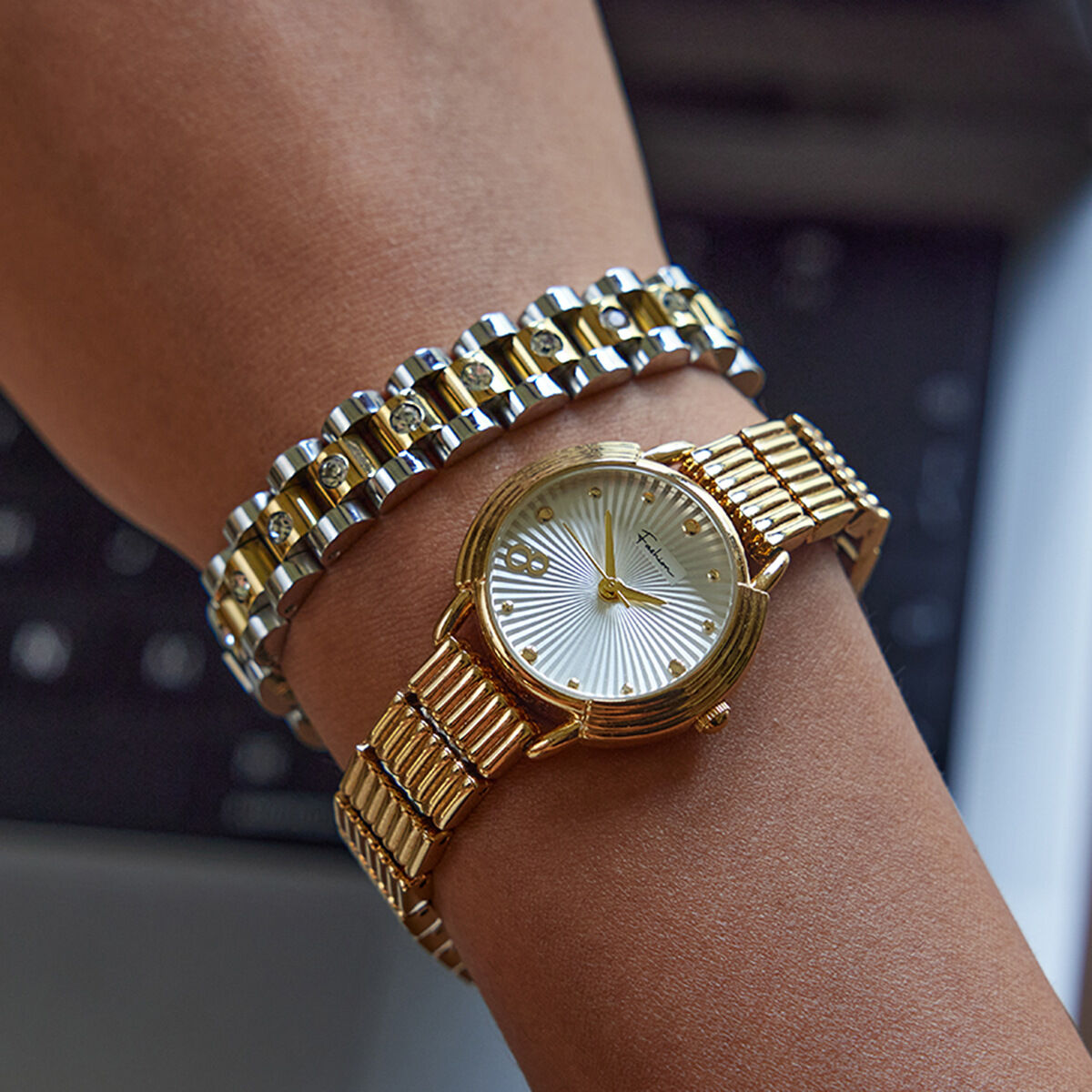 1 Piece Classic Patchwork Stainless Steel Waterproof Gold Color Women's Chain Bracelets Picture3