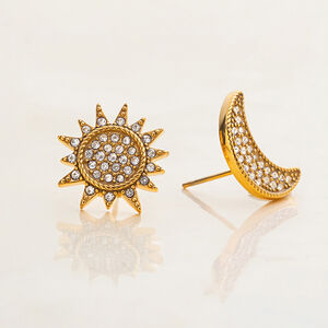 1 Pair Delicate Sun&Moon Stainless Steel Waterproof Gold Color Women's Stud Earrings h5 Picture6