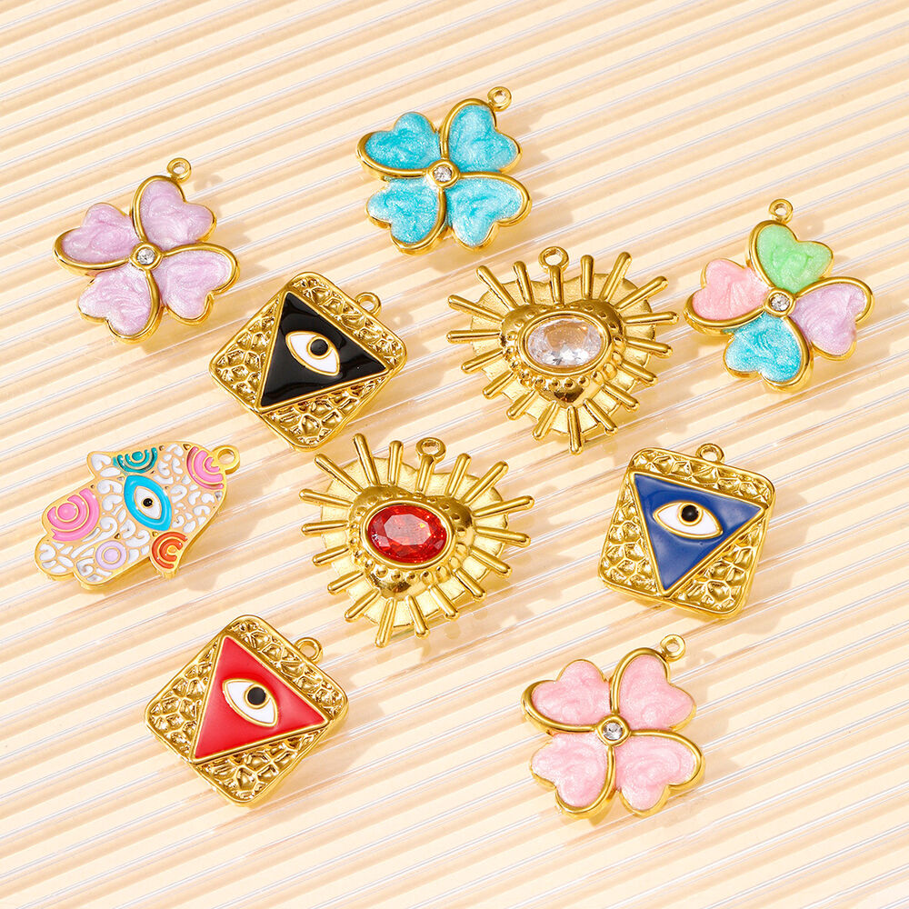 1 Piece Retro Four Leaf Clover Women's Pendants Picture6