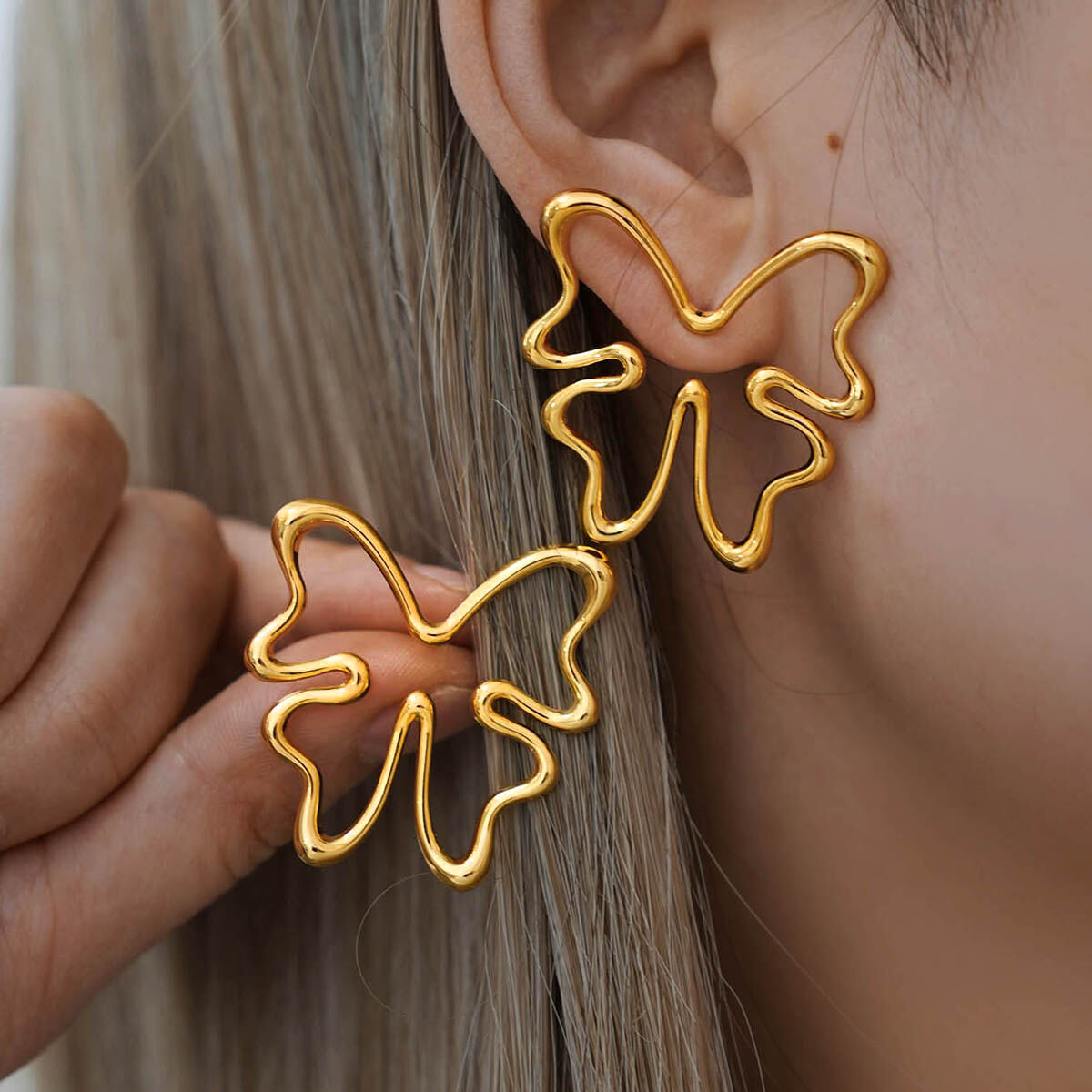 1 Pair Natural Butterfly Stainless Steel Waterproof   Gold Color  Women's Stud Earrings