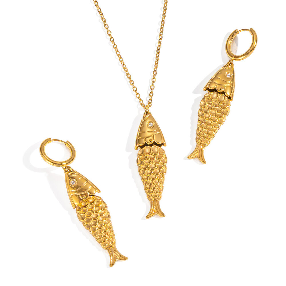 1 Piece Simple Casual Fish Stainless Steel Waterproof Gold Color Women's Pendant Necklaces Picture4