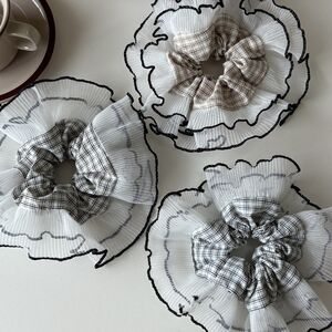 Romantic Series Sweet Patchwork Fabric Women's Scrunchies h5 Picture2
