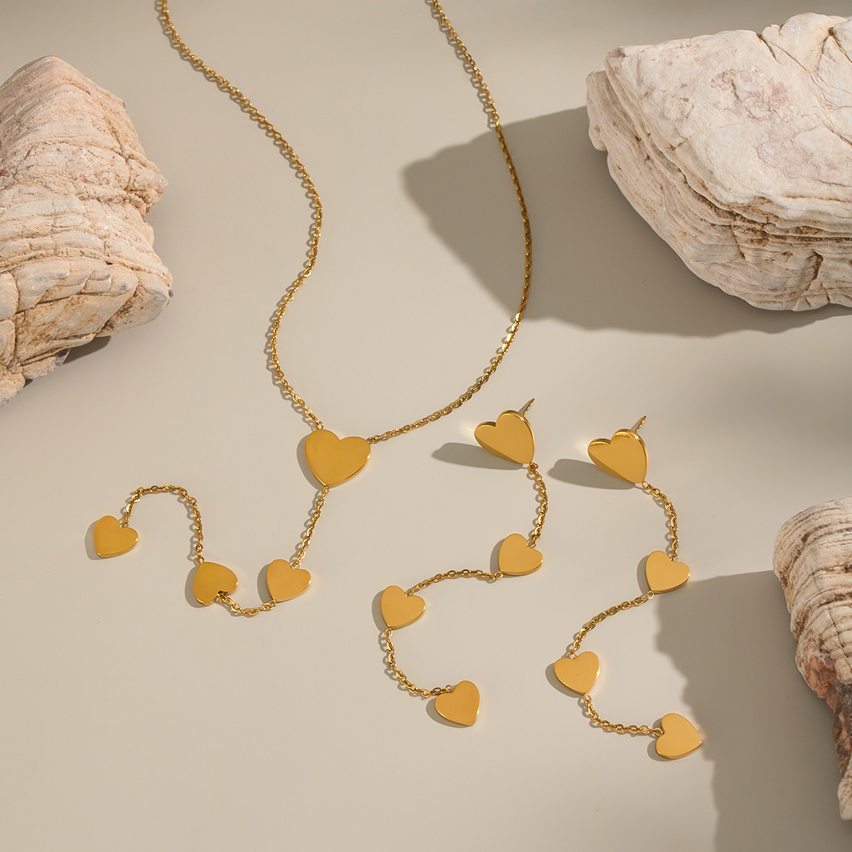 1 paio di collane a catena da donna in acciaio inossidabile color oro con cuore semplice