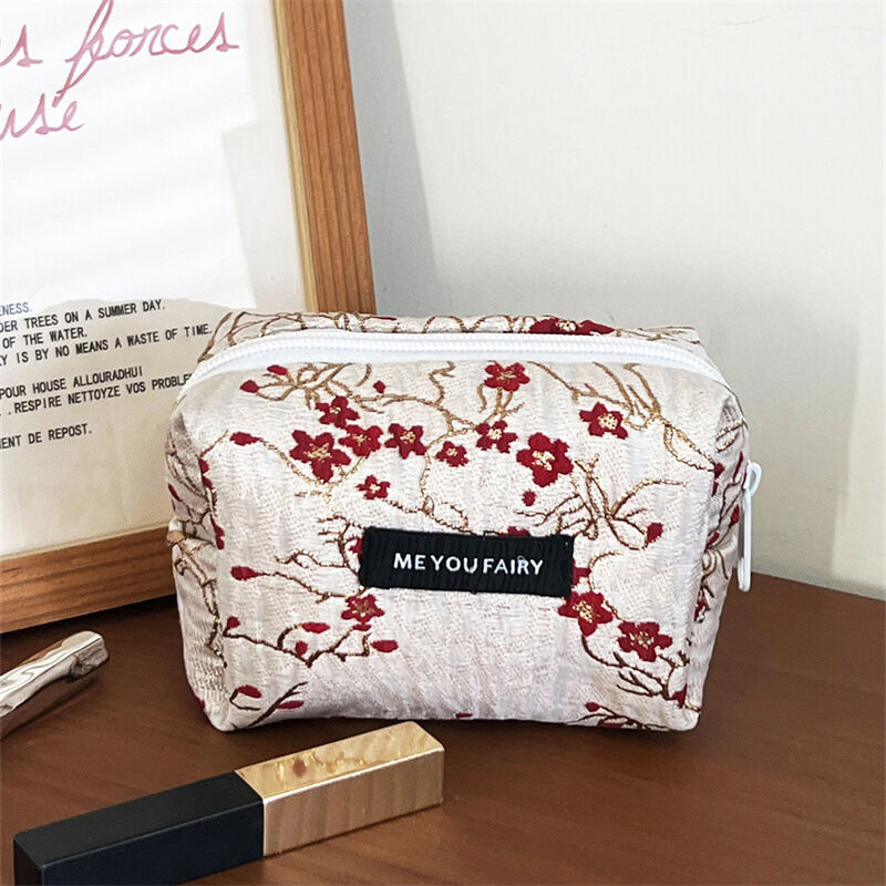 Wintersweet Red.Küçük Kare Topuz Resim4