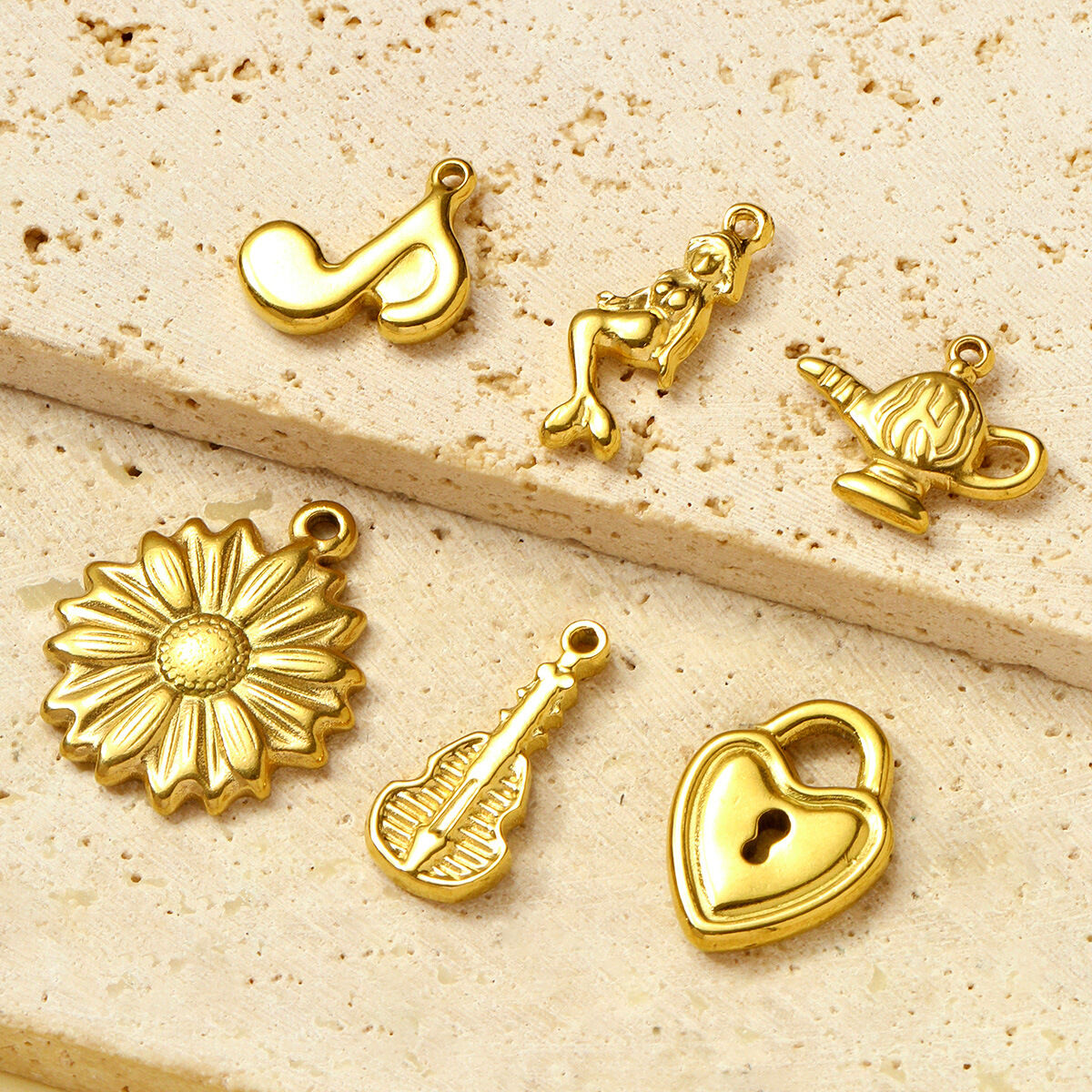 1 pezzo semplice serie fai da te fiore in acciaio inossidabile impermeabile color oro ciondoli da donna h5 Immagine3