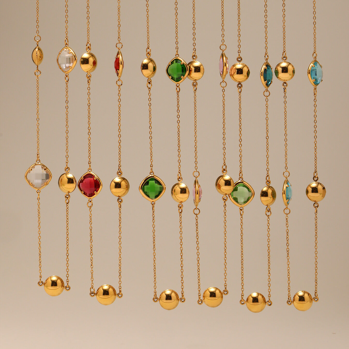 1 pezzo di collana con ciondolo da donna in acciaio inossidabile color oro impermeabile a forma di rettangolo retrò h5 Immagine3