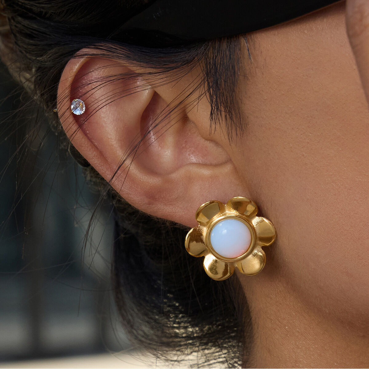 1 Pair Classic Opal Flower Stainless Steel Waterproof Gold Color Women's Stud Earrings Picture3