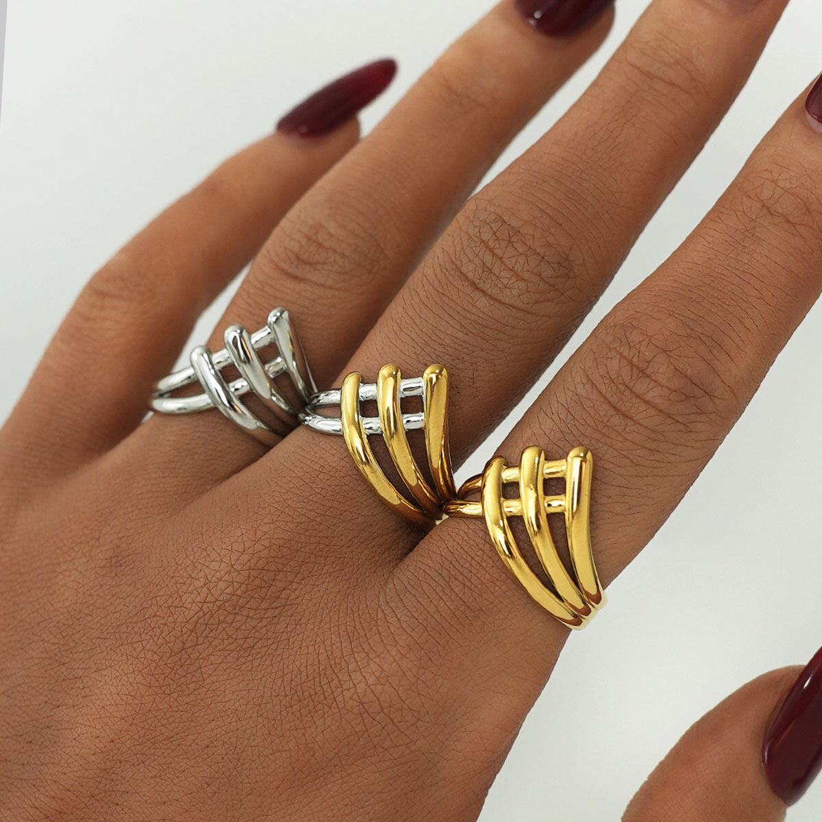 Anelli minimalisti color oro impermeabili in acciaio inossidabile dalla forma irregolare, casual e semplice, da 1 pezzo h5 Immagine7