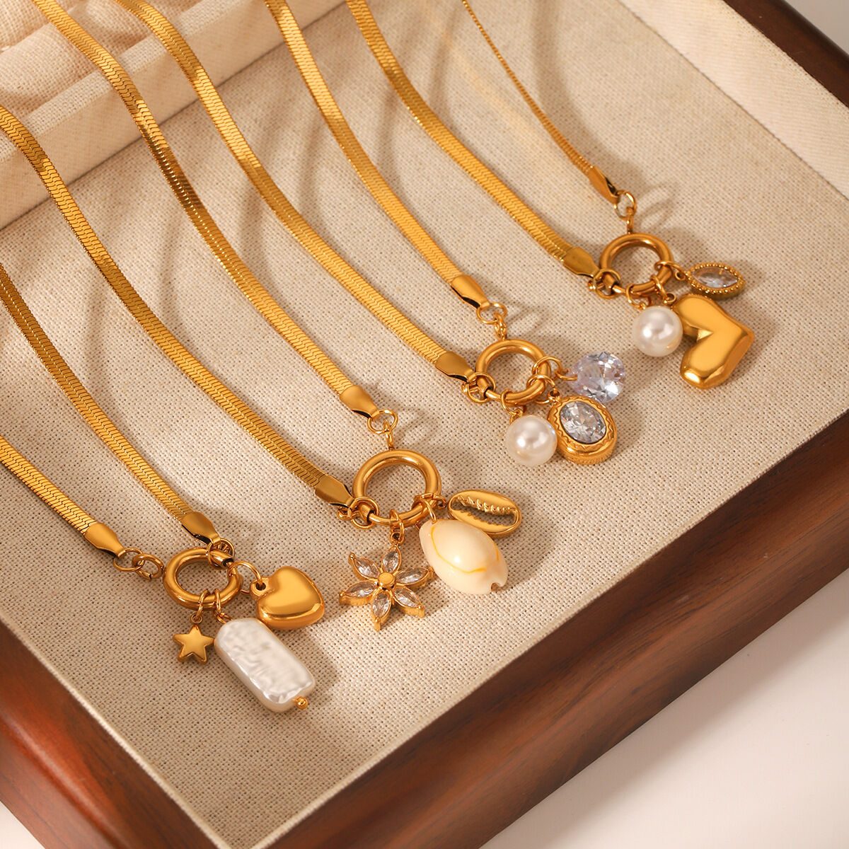 Simple  Daily Flower Stainless Steel Waterproof Gold Color Pearl Women's Pendant Necklaces h5 Picture4