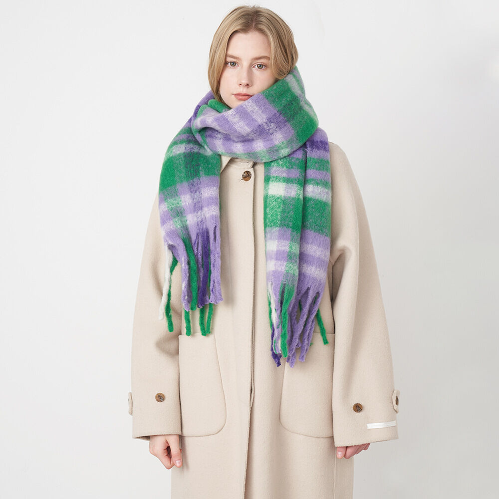 1 écharpe d'hiver romantique décontractée en polyester à carreaux de couleurs mélangées pour femme