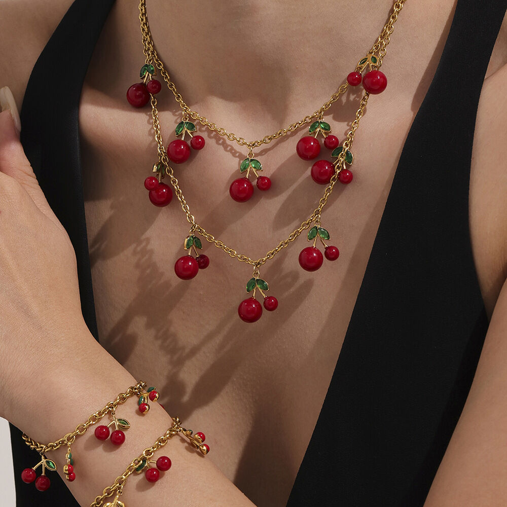Set di gioielli da donna color oro impermeabile in acciaio inossidabile color ciliegia dolce, 1 pezzo 2