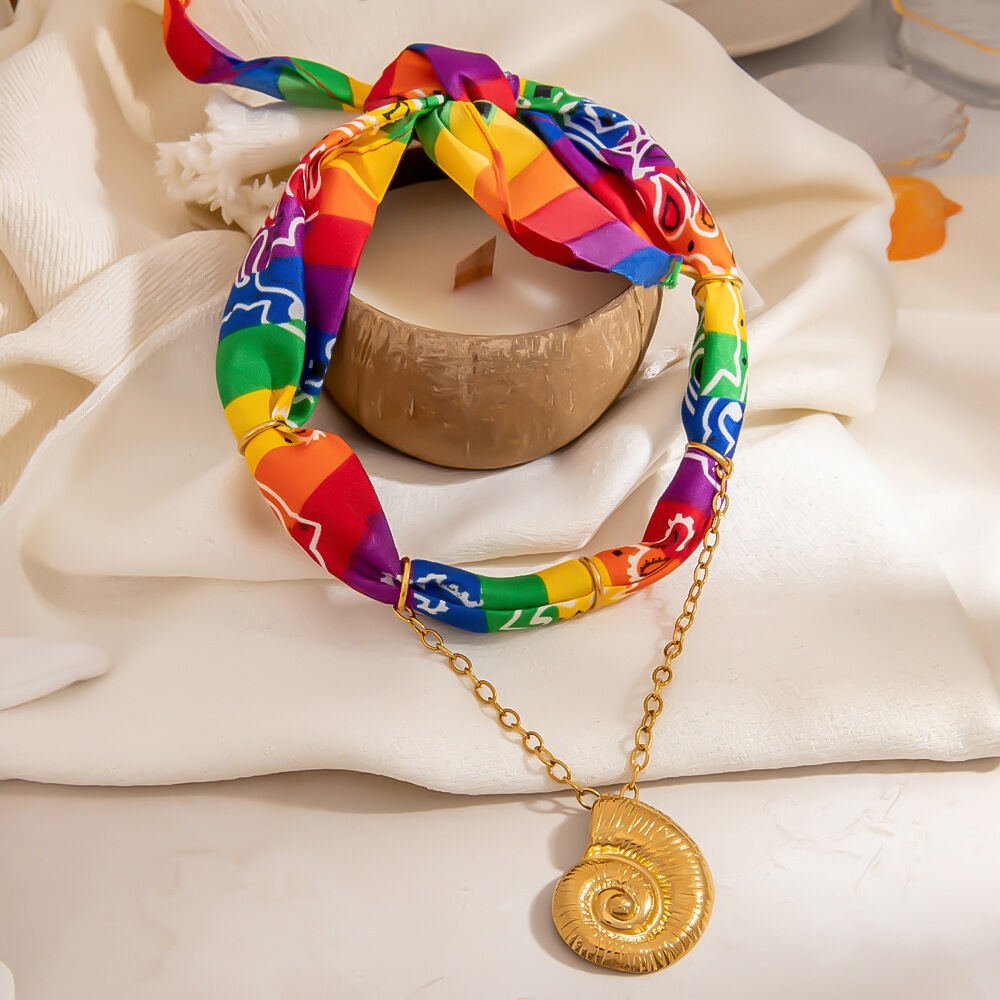 Collier pendentif en tissu 1 pièce Image3